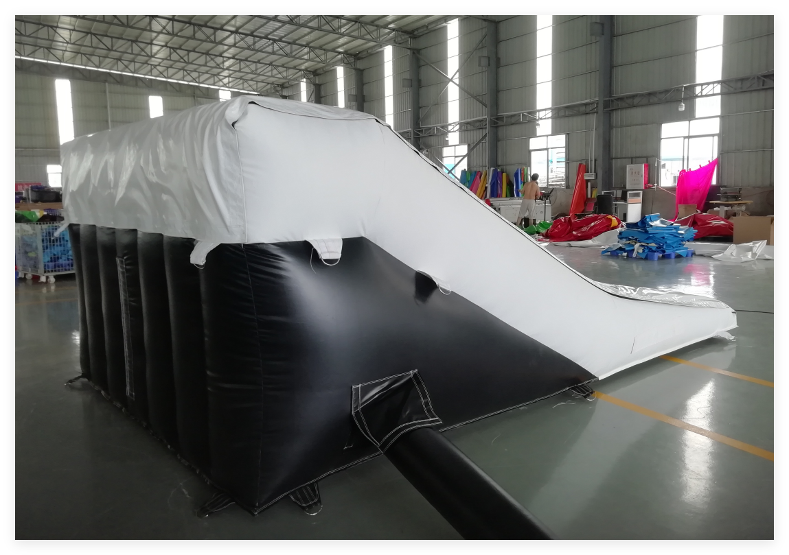 Custom Inflatable Airbag Landing - Image 2