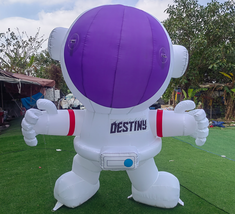 Astronaut Inflatable Model for Events - Image 2