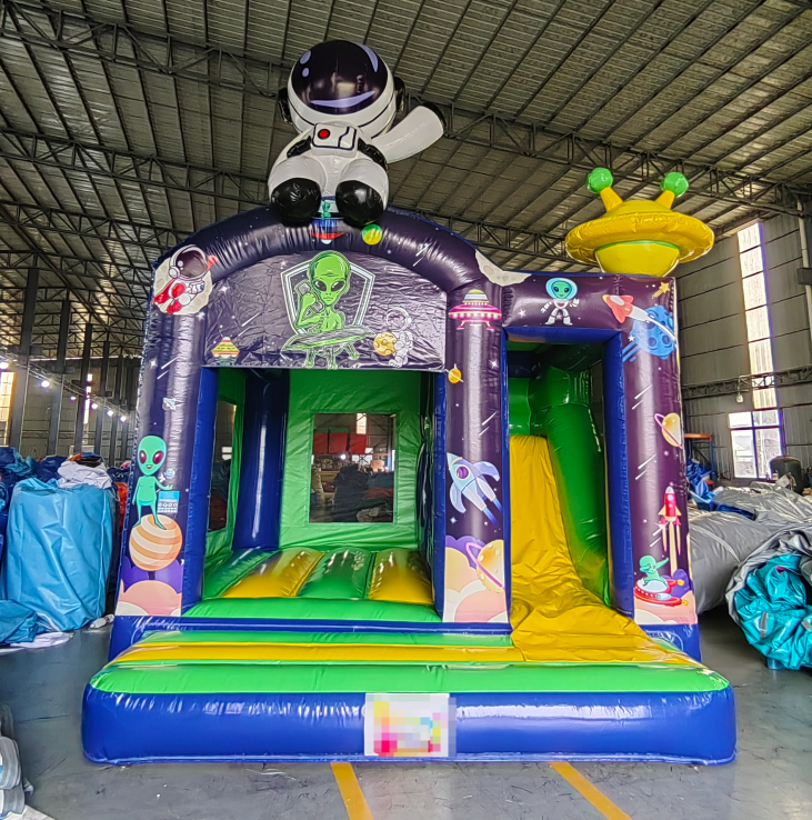 Astronaut Space Alien Inflatable Bouncy Castle - Image 2
