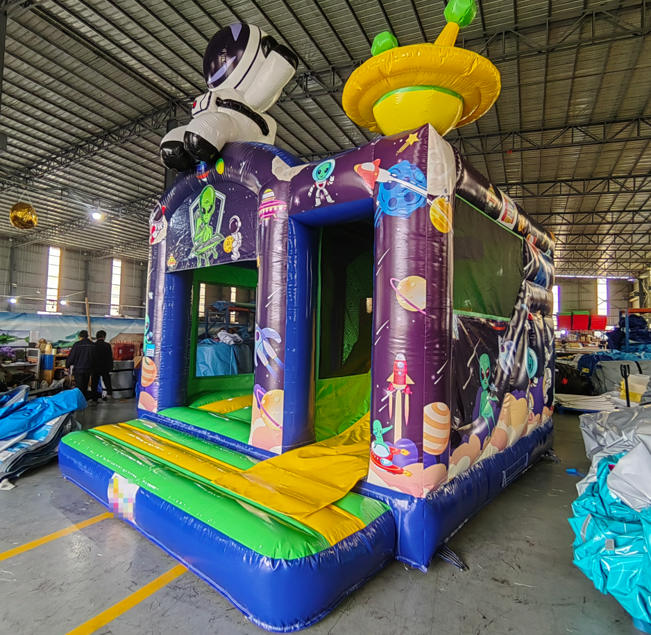 Astronaut Space Alien Inflatable Bouncy Castle - Image 3