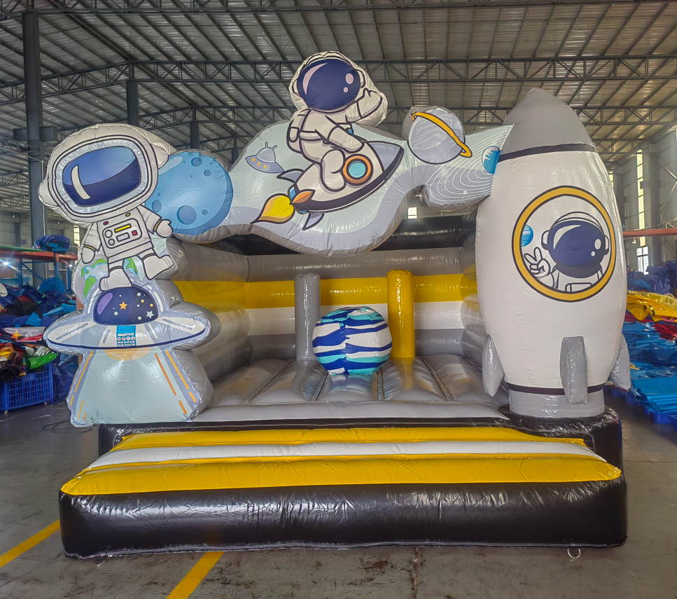 Astronaut Space Inflatable Bouncy Castle - Image 2