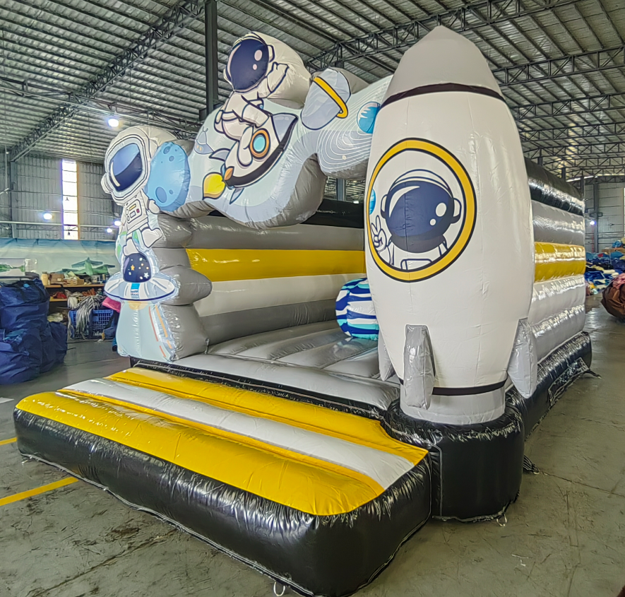 Astronaut Space Inflatable Bouncy Castle - Image 3