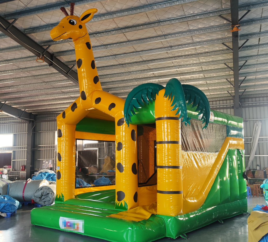 Giraffe Theme Inflatable Bouncy Castle - Image 3